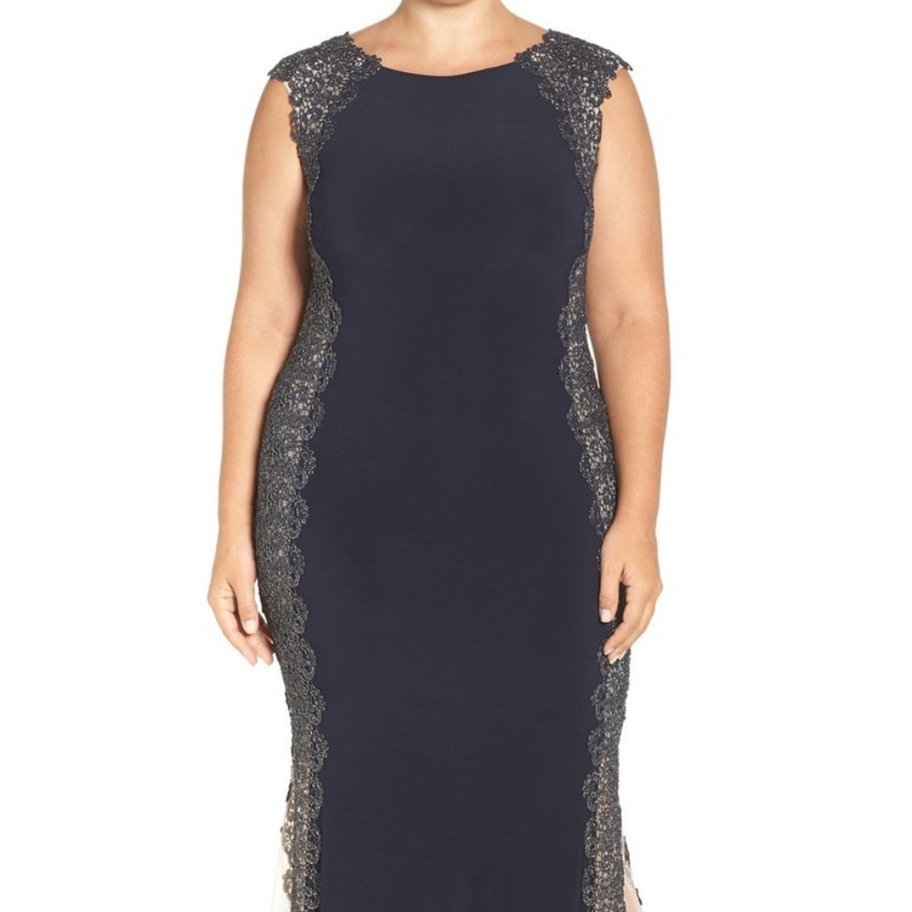 SOLD**** XSCAPE New Crochet Lace Column Gown Dress 22 Sexy! - Picture 3 of 10